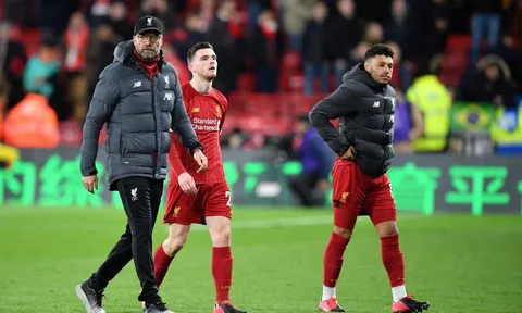 Chuyện quái quỷ gì đang xảy ra với Liverpool?