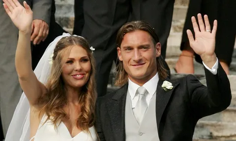 Chuyện thật như đùa! Hôn nhân của Totti suýt đổ vỡ vì vợ nuôi mèo