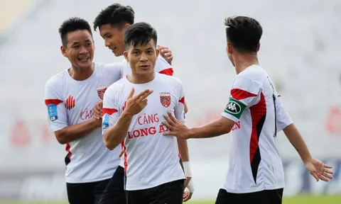CLB Long An thắng trận thứ 4 liên tiếp: "Vua đua nước rút" tỉnh giấc