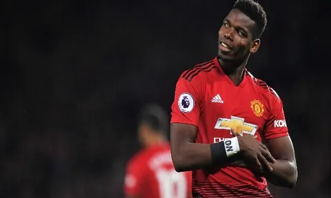 Có Bruno Fernandes, Phil Neville nói lời thật lòng về Pogba