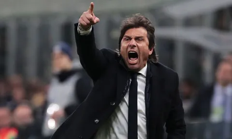 'Conte đã được đánh giá cao quá mức, toàn diễn xiếc ngoài đường biên'