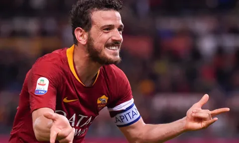 Conte muốn mua đội trưởng AS Roma: Chuyện đùa!