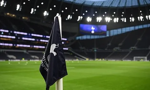 Bị chỉ trích kịch liệt, trang chủ Tottenham ra thông báo nối gót Liverpool