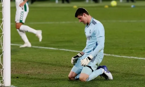Courtois đau đớn phát biểu trong ngày Real chia điểm với "nhược tiểu"