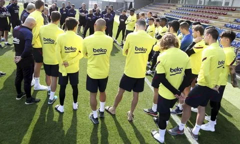 COVID-19 quá tàn khốc, BLĐ Barca bất ngờ cầu cạnh các cầu thủ 1 điều