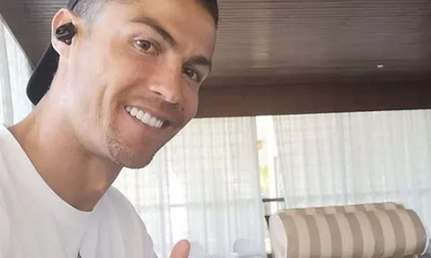 Mặc virus Corona, Ronaldo vui hết cỡ ăn mừng tiệc sinh nhật