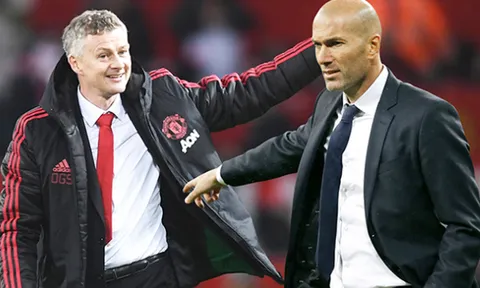 Cùng một sự việc, Zidane và Solskjaer lại có 2 hành động trái ngược
