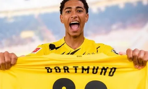 Cuộc trò chuyện với Sancho khiến Bellingham chọn Dortmund thay vì Man Utd