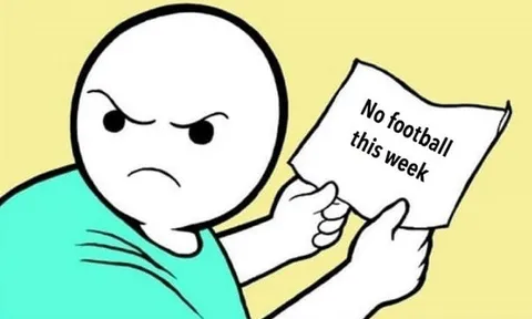 Cười vỡ bụng với ảnh chế các sự kiện bóng đá gần đây
