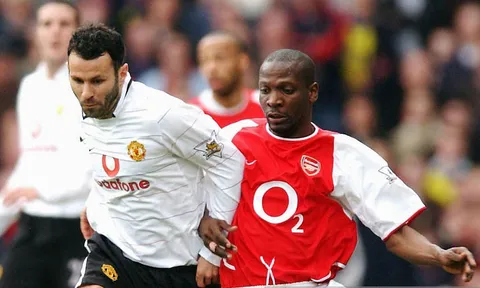 Cựu sao Arsenal: "Cậu ấy luôn khiến tôi khổ sở khi đụng độ Man Utd"