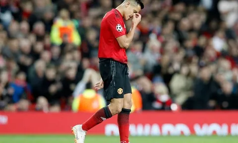 Cựu sao Man Utd: 'Cậu ta là bản hợp đồng lố bịch và sai lầm'