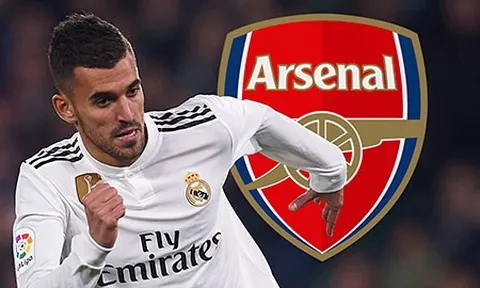 "Đã có Ozil, tại sao Arsenal lại còn chiêu mộ cậu ta?"