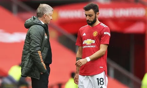 Đã đến lúc Bruno Fernandes cần được “giải cứu”!