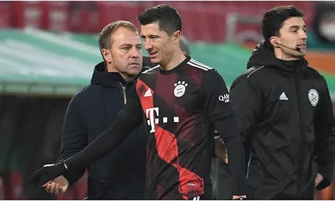 Đã rõ lý do Lewandowski bị thay ra sớm ở trận gặp Augsburg