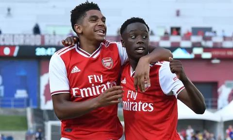 Dàn sao '200x' tỏa sáng, Arsenal đại thắng trận mở màn Hè 2019