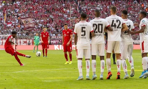 Đẳng cấp thể hiện, ngôi sao đa năng được Bayern vinh danh