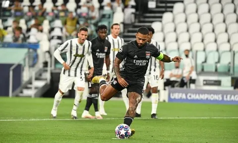 Đánh bại Juve, Depay sánh ngang Van Nistelrooy ở Champions League