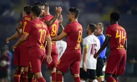 Đánh bại "kẻ nhược tiểu", AS Roma chạy đà hoàn hảo trước mùa giải mới