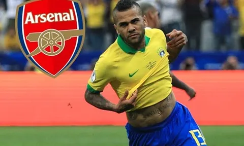 Dani Alves cập bến Emirates: Cú 'áp phe' ngoạn mục của Emery