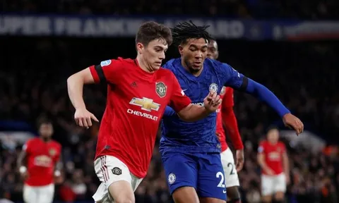Fan Quỷ đỏ: "Bailly còn kĩ thuật và tinh tế hơn cậu ấy nhiều"