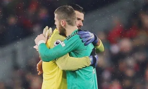 David de Gea gửi lời chia buồn đến Alisson Becker