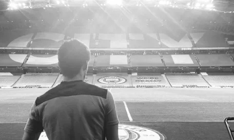 Lần cuối biệt ly, sao Man City lặng người nhìn Etihad