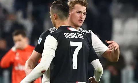 Ronaldo sẽ khiến De Ligt chia tay Juventus?