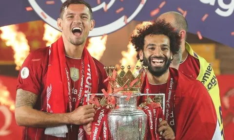 Vừa nâng cúp, 'kẻ thất sủng' Liverpool chuẩn bị khăn gói rời Anfield