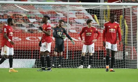Đêm qua, có 1 đội bóng "đen" hơn Man Utd