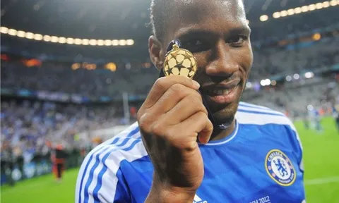 Didier Drogba nói gì về việc Eden Hazard rời Chelsea?