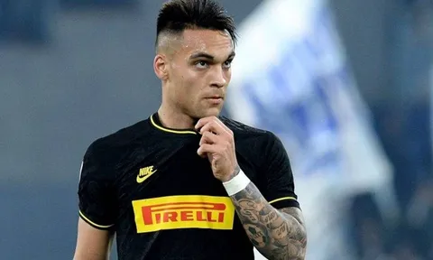 Godin: 'Cậu ta có một chút tố chất của Aguero và Luis Suarez'