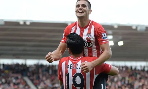 Điểm danh 6 cầu thủ duy nhất từng có 4 kiến tạo/trận ở Premier League