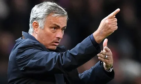 Điểm tin tối 05/07: M.U hoàn tất 2 bản HĐ mới; Mourinho hé lộ bến đỗ