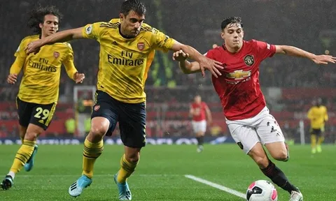 SỐC! Emery 'vẽ' trước kịch bản, Arsenal suýt khiến Man Utd ôm hận