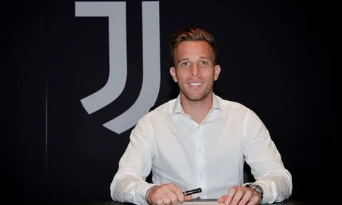 Điều gì đã xảy ra ở Juventus trong 24 giờ qua?
