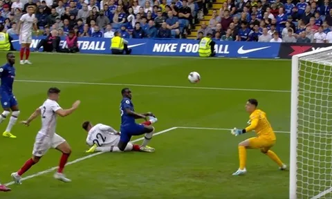 Điều gì đang xảy ra với hàng phòng ngự Chelsea?