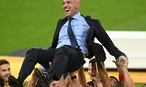 Đỉnh cao Monchi: Giúp Sevilla hạ Inter với 9 chữ ký giá... 98.35 triệu