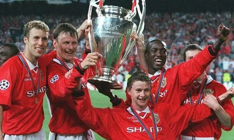 Cựu sao Chelsea: Thế hệ Man Utd đó mạnh hơn The Invincibles của Arsenal