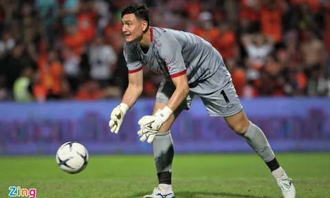 Đội bóng V.League nào cứu nổi Đặng Văn Lâm?