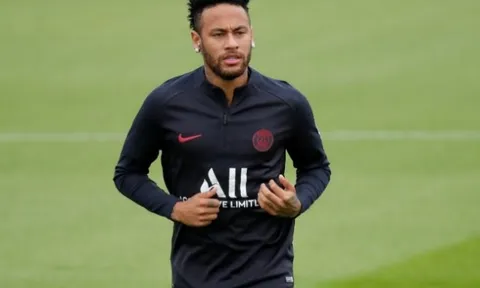 Đòi lương khủng, Neymar khiến Real và Barca "khiếp vía"