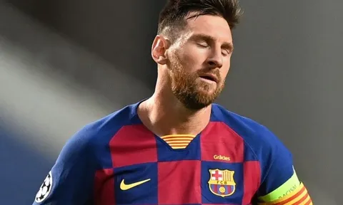 Đồng đội cảnh báo Messi: “Hậu vệ Ngoại hạng Anh có thể đá thẳng vào chân bạn”