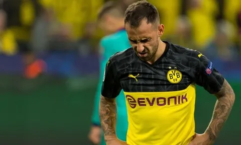 Dortmund cẩn thận! Tham vọng vô địch Bundesliga nhận cú sốc trời giáng