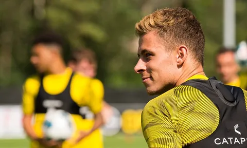 Dortmund đón tin vui: 2 bản hợp đồng mới sẵn sàng ra sân thi đấu