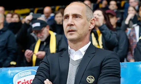 Dortmund nhắm "kẻ chinh phục danh hiệu" nhằm thay thế Favre