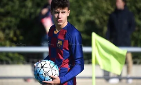 CHÍNH THỨC! "Báu vật" 16 tuổi chia tay Barcelona, sẵn sàng gia nhập MU