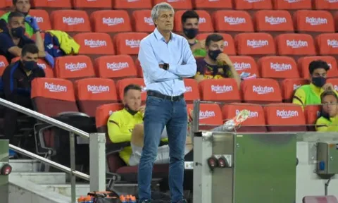 "Dư âm" vụ Arthur tiếp tục đeo bám Quique Setien