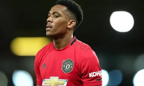 Dự bị 2 trận liền, Ighalo nói lời thật lòng về việc đá cạnh Martial