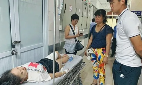 Hà Nội FC trả viện phí cho CĐV bị thương vì pháo sáng?