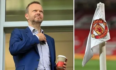 Ed Woodward đang dần bất lực trên TTCN?
