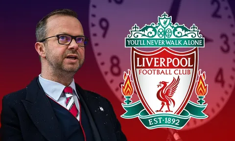 Ed Woodward đến họp, nói thẳng quan điểm về việc Liverpool mất chức vô địch